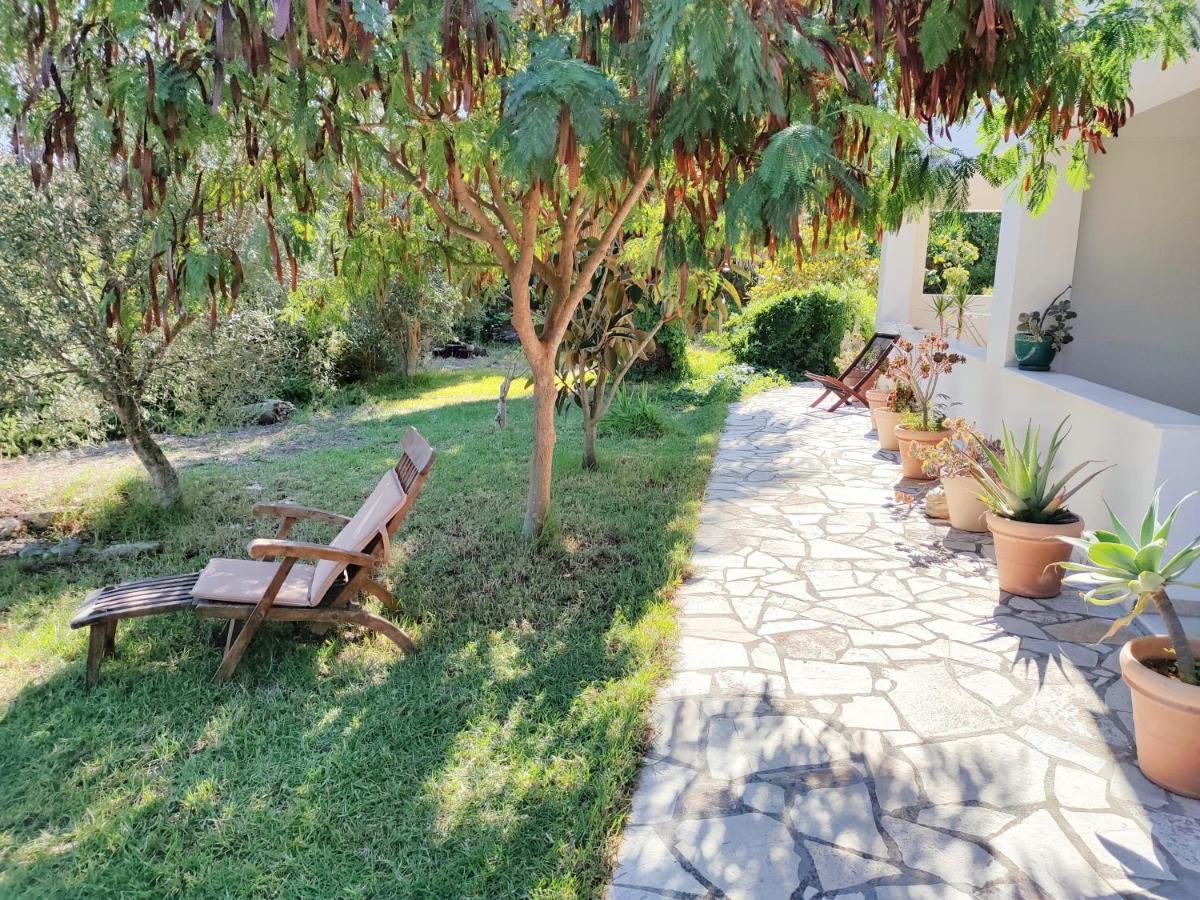 Kalamies - Secluded Beach Apartments Skala  Экстерьер фото